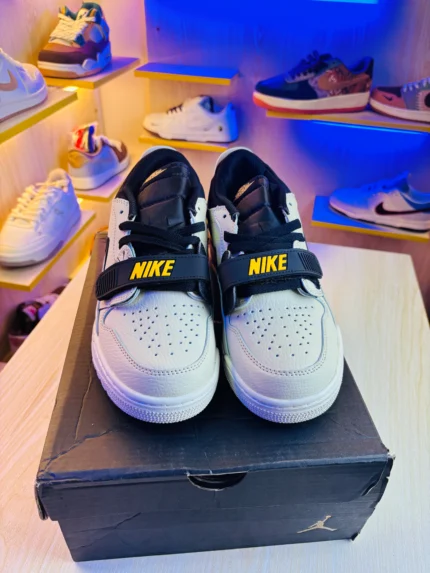 Air Jordan Legacy 312 Low | Pale Vanilla University Gold Yellow