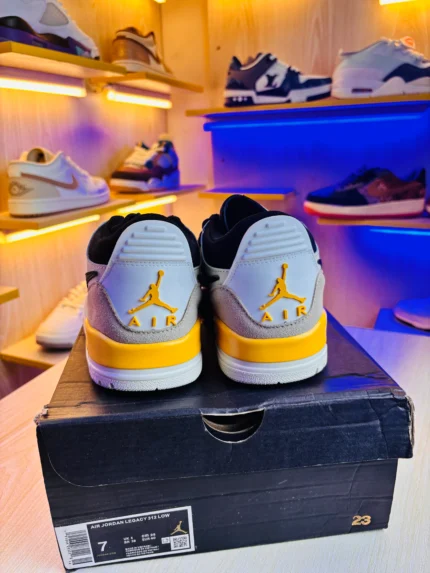 Air Jordan Legacy 312 Low | Pale Vanilla University Gold Yellow