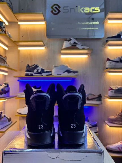 Nike Air Jordan 6 Retro | Metallic Silver Black Chrome