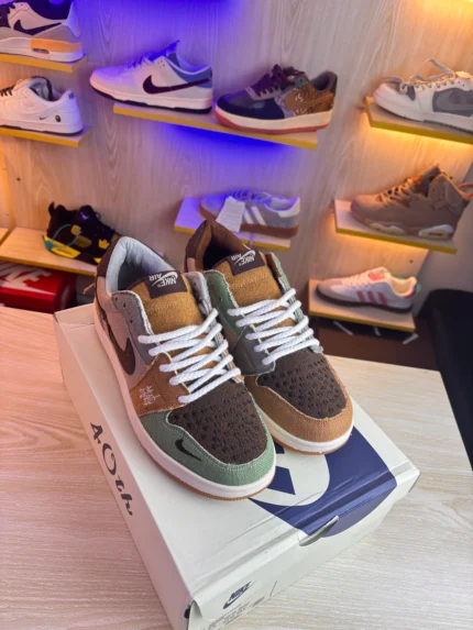 AIR JORDAN 1 LOW OG | Voodoo