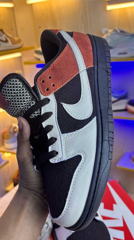 Nike Dunk Low Red Panda