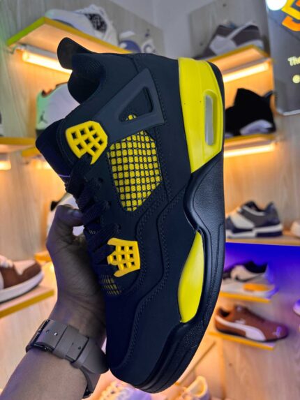 Air Jordan 4 Retro Thunder